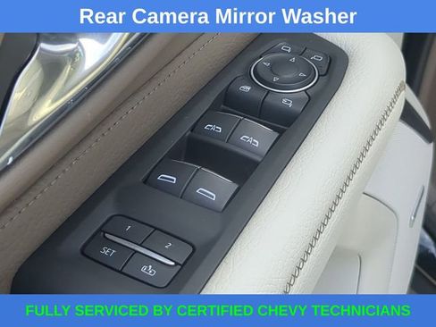 Used 2024 GMC Yukon XL Denali w/ Advanced Technology Package image 25