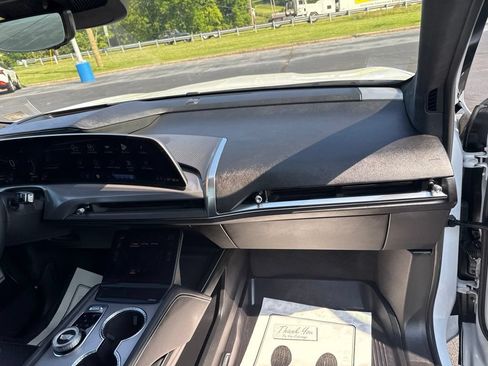 Used 2026 Cadillac Vistiq Platinum w/ LPO, Floor Liner Package AWD/4WD image 45