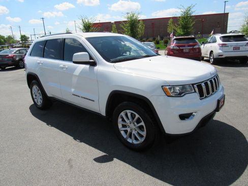 Used 2021 Jeep Grand Cherokee Laredo AWD/4WD image 8