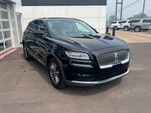 Used 2023 Lincoln Nautilus Reserve w/ Cargo Utility Package AWD/4WD image 7