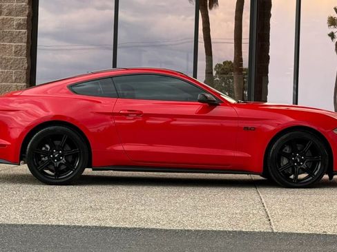 Used 2018 Ford Mustang GT w/ Black Accent Pkg RWD image 15