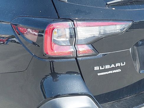 Used 2023 Subaru Outback Limited image 11