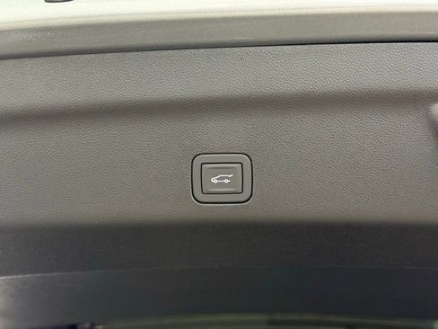 New 2026 Chevrolet Suburban Premier w/ Sun And Tow Package image 39