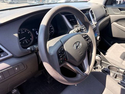 Used 2018 Hyundai Tucson SE w/ Cargo Package FWD image 10