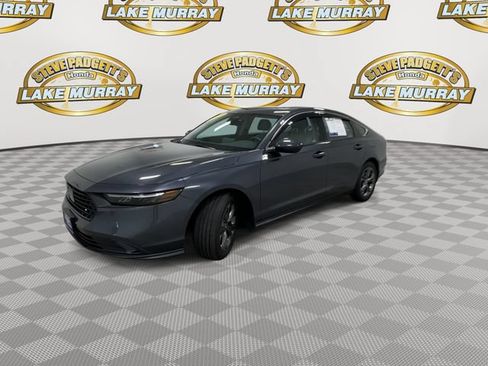 Used 2023 Honda Accord EX image 7