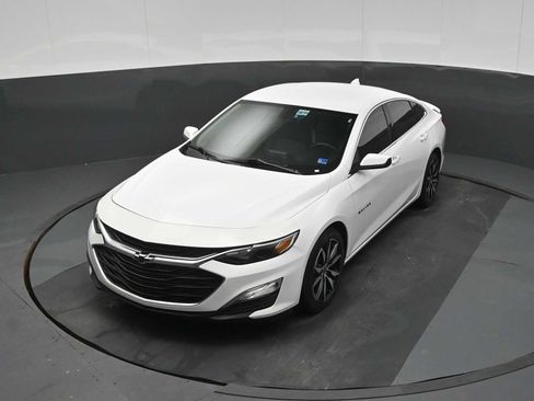 Used 2021 Chevrolet Malibu RS FWD image 12