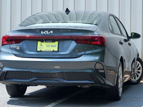 Used 2024 Kia Forte LX FWD image 4