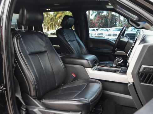 Used 2020 Ford F150 Lariat RWD image 39