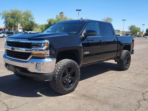 Used 2017 Chevrolet Silverado 1500 LT w/ Texas Edition RWD image 4