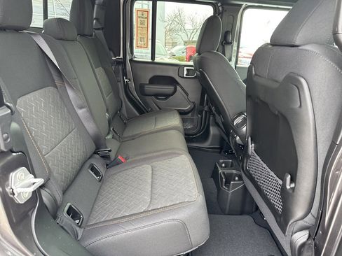 New 2026 Jeep Gladiator Mojave image 42