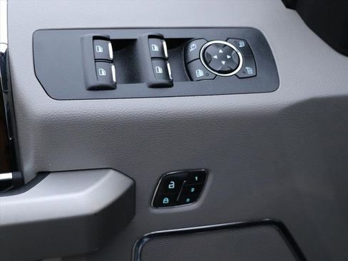 Used 2020 Ford F150 Lariat w/ Equipment Group 502A Luxury image 19