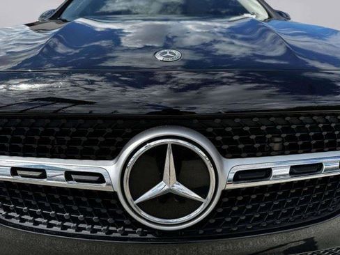 Used 2021 Mercedes-Benz GLA 250 4MATIC w/ Premium Package image 13