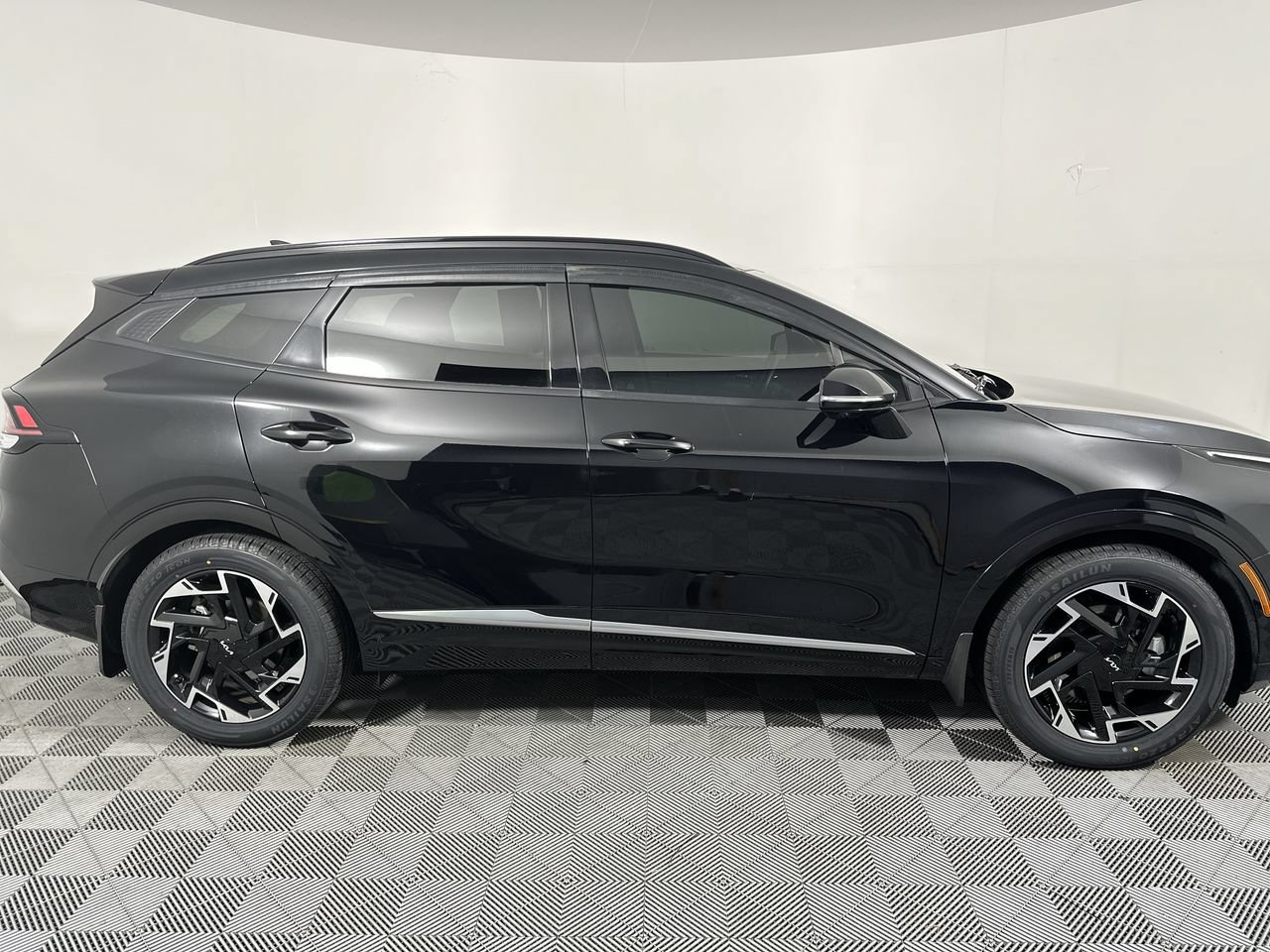 Certified 2023 Kia Sportage SX FWD image 18