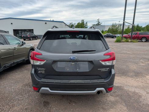 Used 2021 Subaru Forester Touring AWD/4WD image 6