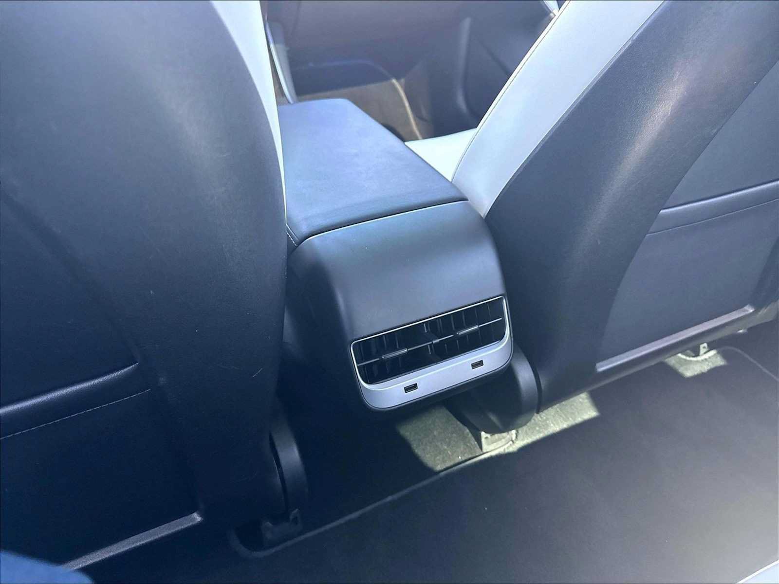 Used 2018 Tesla Model 3 Performance AWD/4WD image 32