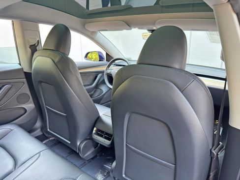 Used 2023 Tesla Model 3 Standard Range RWD image 37