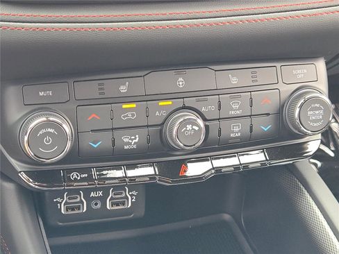 New 2026 Dodge Durango GT w/ Blacktop Package image 33