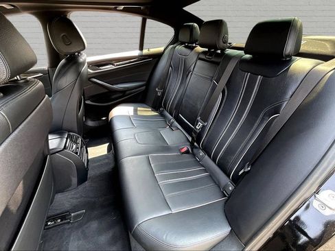 Used 2018 BMW 540i RWD image 20