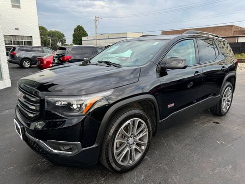 Used 2017 GMC Acadia SLT AWD/4WD image 2