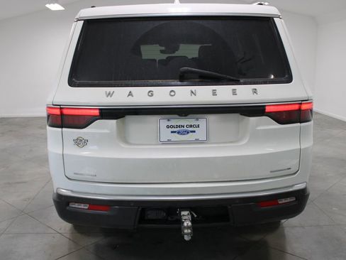 Used 2022 Jeep Wagoneer Series II image 8