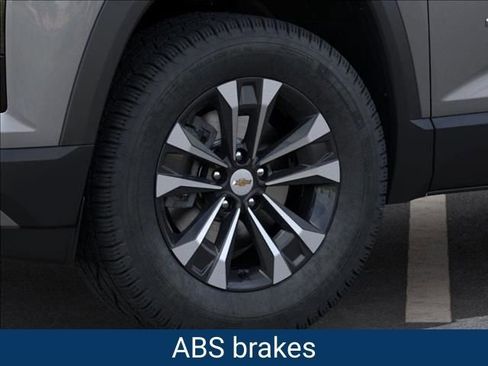 New 2026 Chevrolet Equinox LT w/ Safety and Technology Package image 10