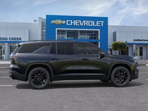 New 2026 Chevrolet Traverse LT w/ Midnight/Sport Edition FWD image 3