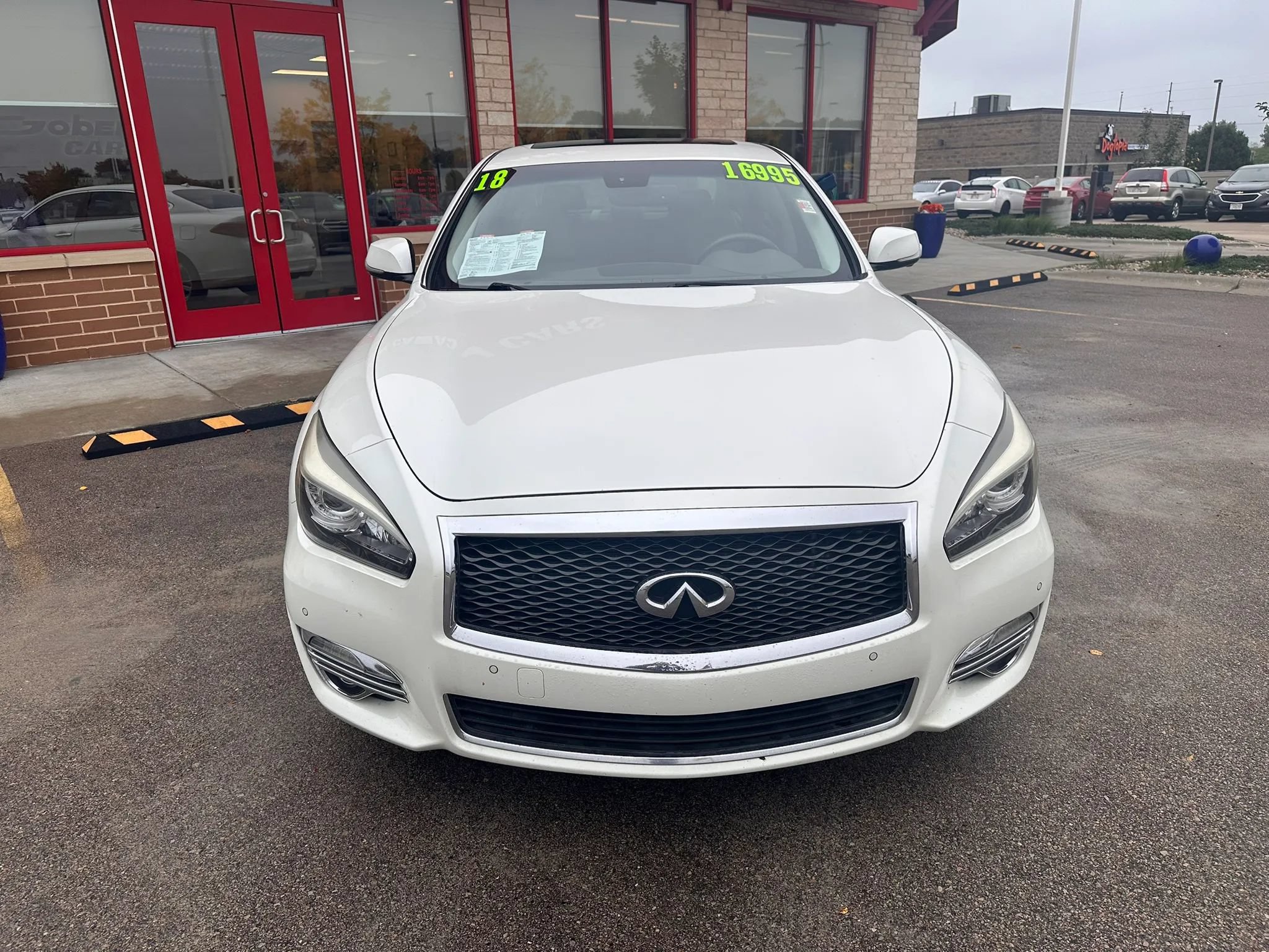 Used 2018 INFINITI Q70 L 3.7 RWD image 2