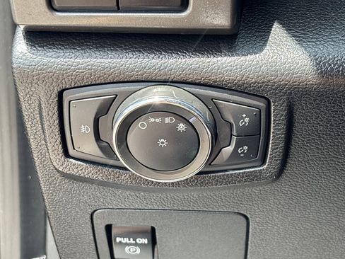 Used 2020 Ford Expedition XLT w/ Equipment Group 202A RWD image 33