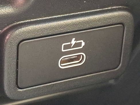 Used 2023 BMW 230i Coupe w/ Premium Package image 26