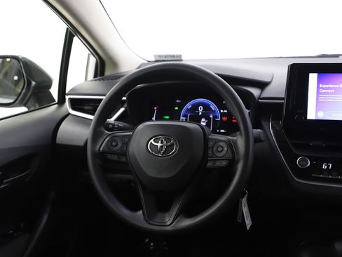 Used 2026 Toyota Corolla LE image 14