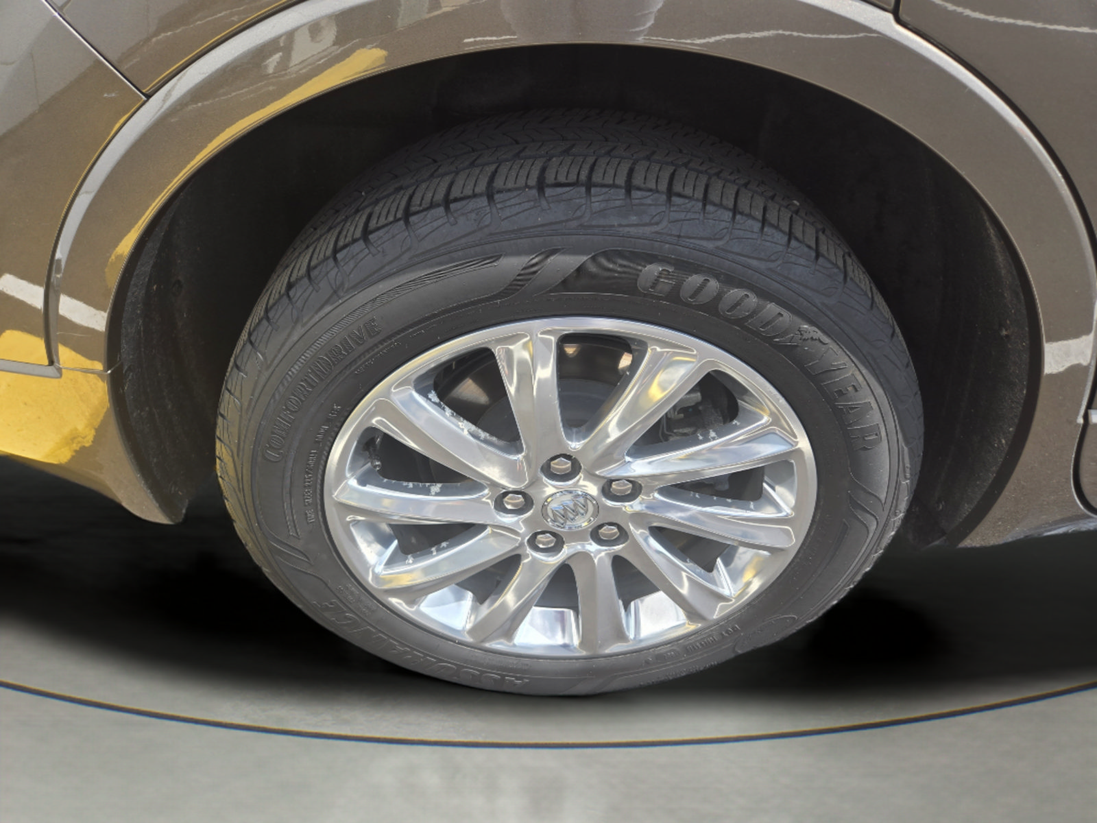 Used 2019 Buick Envision Essence w/ LPO, Active Package AWD/4WD image 28