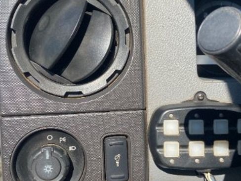 Used 2015 Ford F550 2WD Crew Cab Super Duty image 25
