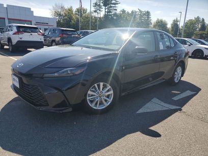 New 2025 Toyota Camry LE w/ Convenience Package