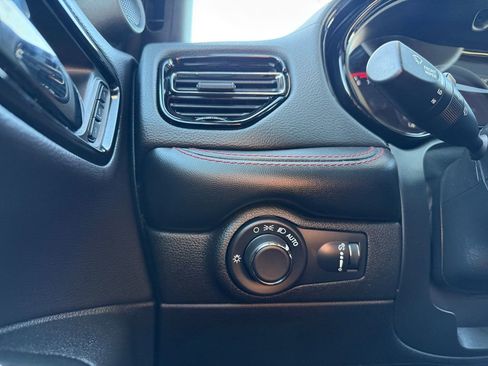 Used 2025 Dodge Durango GT image 22