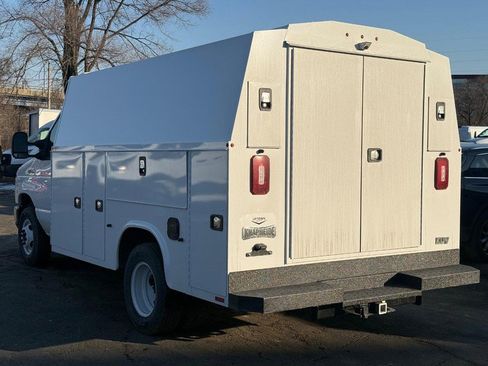 New 2026 Ford E-350 and Econoline 350 Super Duty w/ Power Equipment Group image 7
