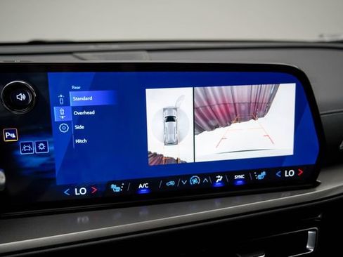 New 2026 Chevrolet Traverse LT w/ Enhanced Driving Package FWD image 30