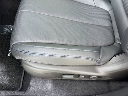New 2025 Subaru Forester Limited image 18