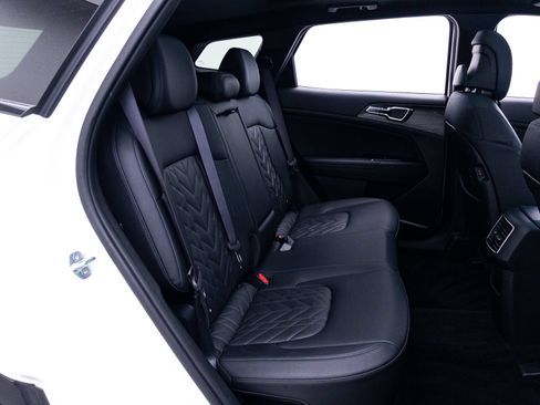 Used 2023 Kia Sportage X-Line AWD/4WD image 44