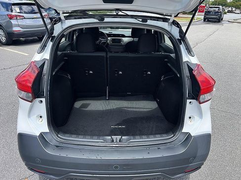 Used 2019 Nissan Kicks SV w/ Exterior Electronics Package FWD image 15