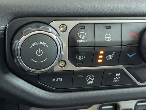 New 2026 Jeep Gladiator Mojave image 23