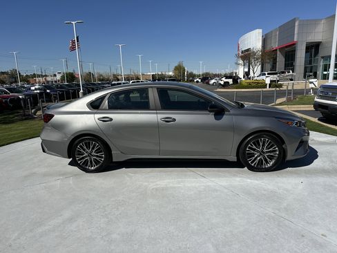 Used 2023 Kia Forte GT-Line w/ GT-Line Premium Package image 11