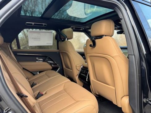 New 2026 Land Rover Range Rover Sport SE AWD/4WD image 16