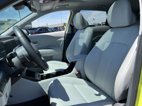 Used 2024 Hyundai Kona Limited AWD/4WD image 21