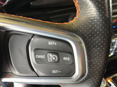 Used 2020 Jeep Gladiator Mojave AWD/4WD image 38