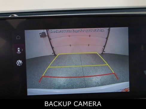 Used 2024 Kia Telluride EX w/ EX Captain's Chair Package image 19