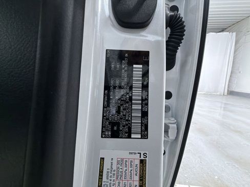 Used 2025 Lexus RX 450h 450h+ Luxury image 25