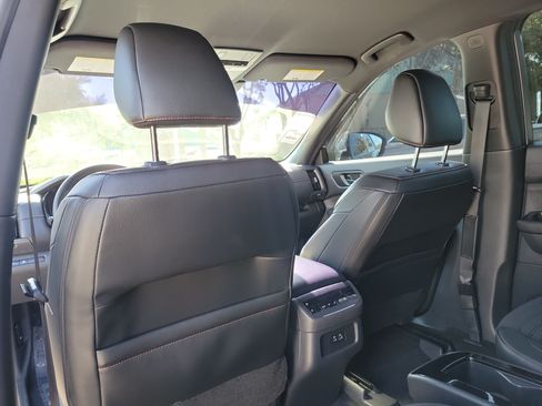 Certified 2024 Nissan Pathfinder Rock Creek AWD/4WD image 18