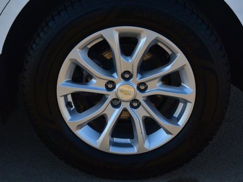 Used 2019 Chevrolet Equinox LT image 11