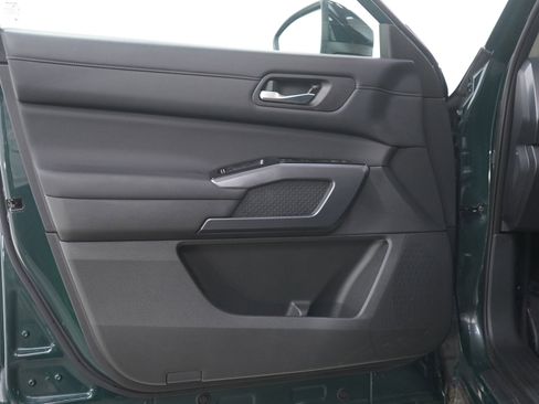 Used 2023 Nissan Pathfinder SL image 21