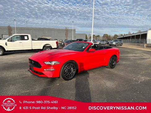 Used 2018 Ford Mustang Premium image 11